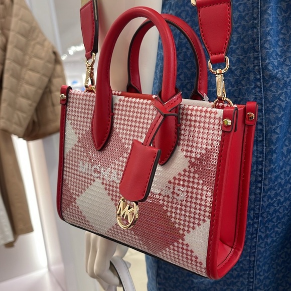 Michael Kors Mirella Extra-Small Logo Crossbody XBODY Shopper Bag
Bright Red
NWT - Picture 15 of 16
